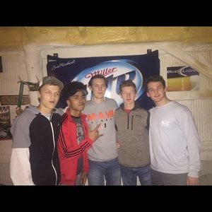 Meet your Posher, Wesley